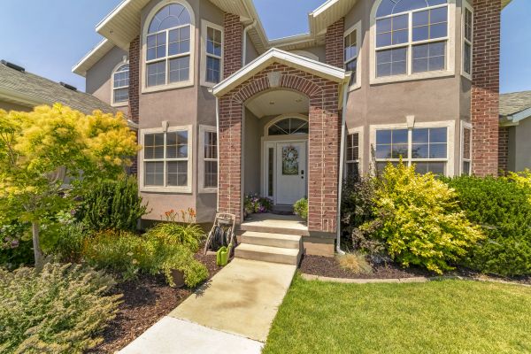 Cost of Transom Window Replacement in Bowie