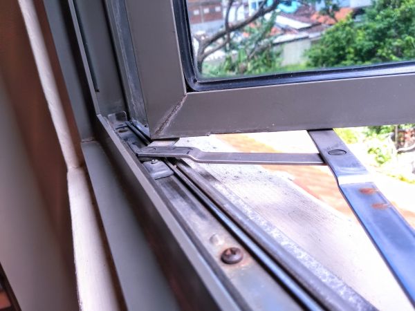 Cost of Hinged Window Replacement in Bowie